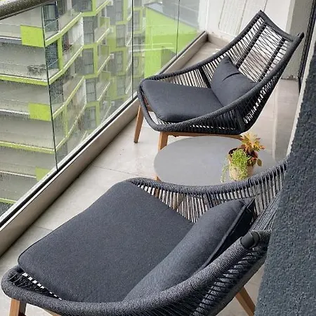 Apartamentul Irinei Alezzi * Năvodari