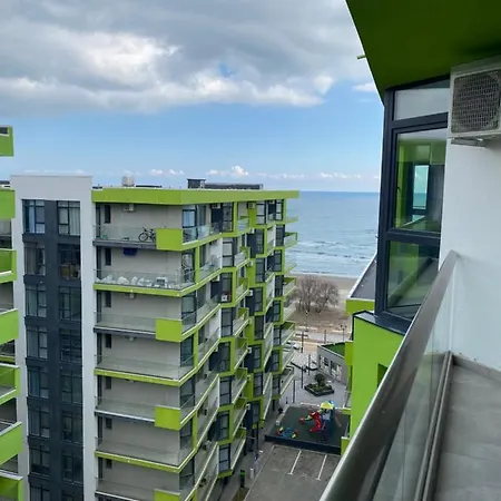 Apartamentul Irinei Alezzi *